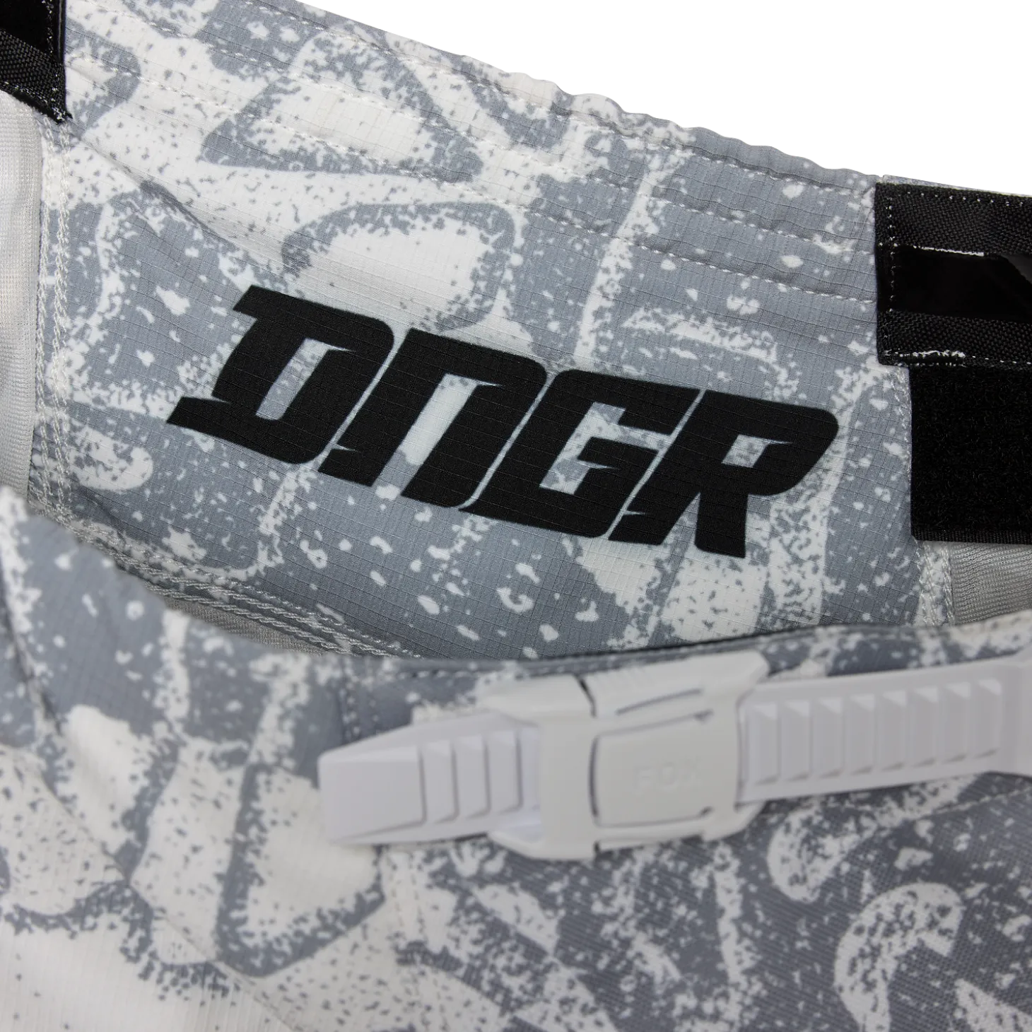 180 DNGR Pants