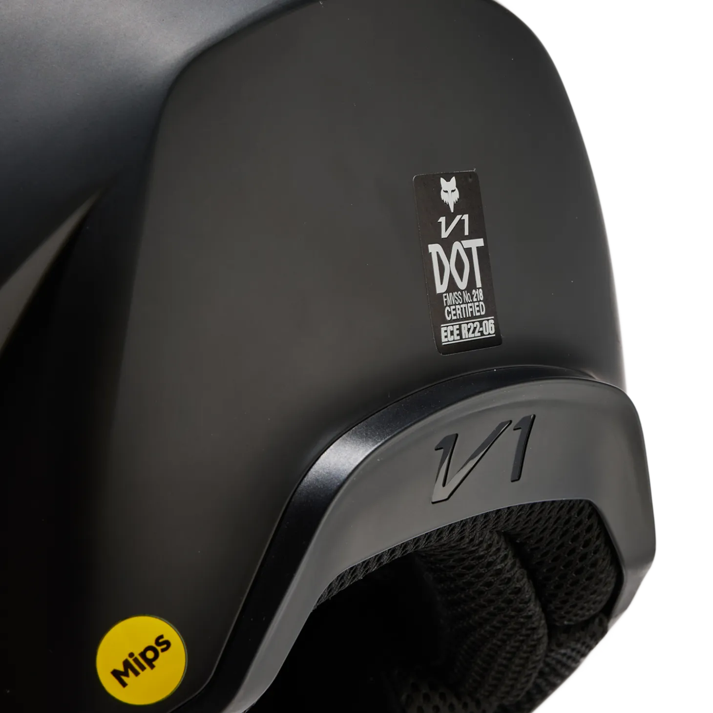 Helm V1 Solid