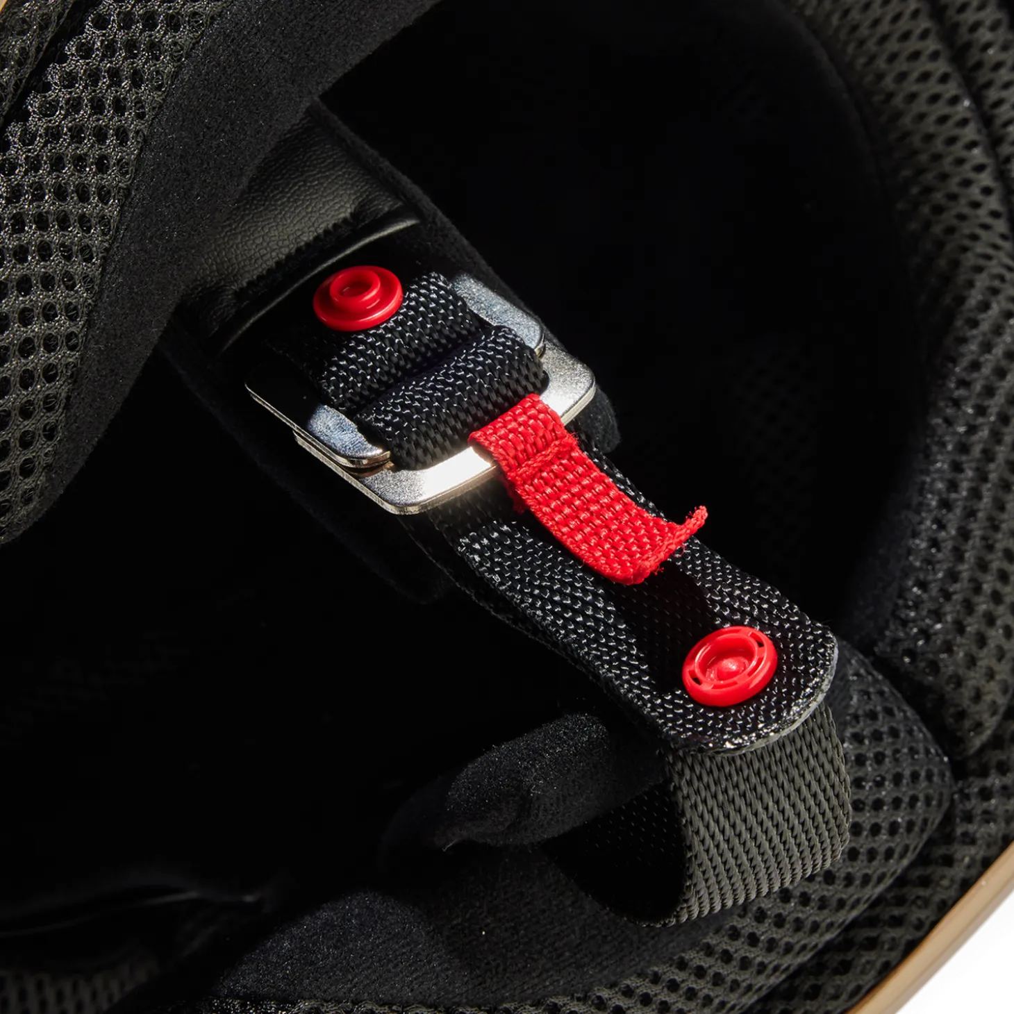 Helm V1 Solid