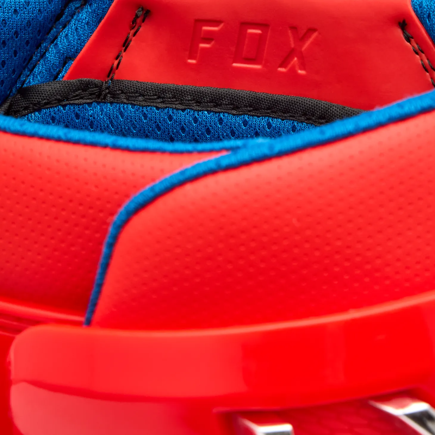 Instinct Boots