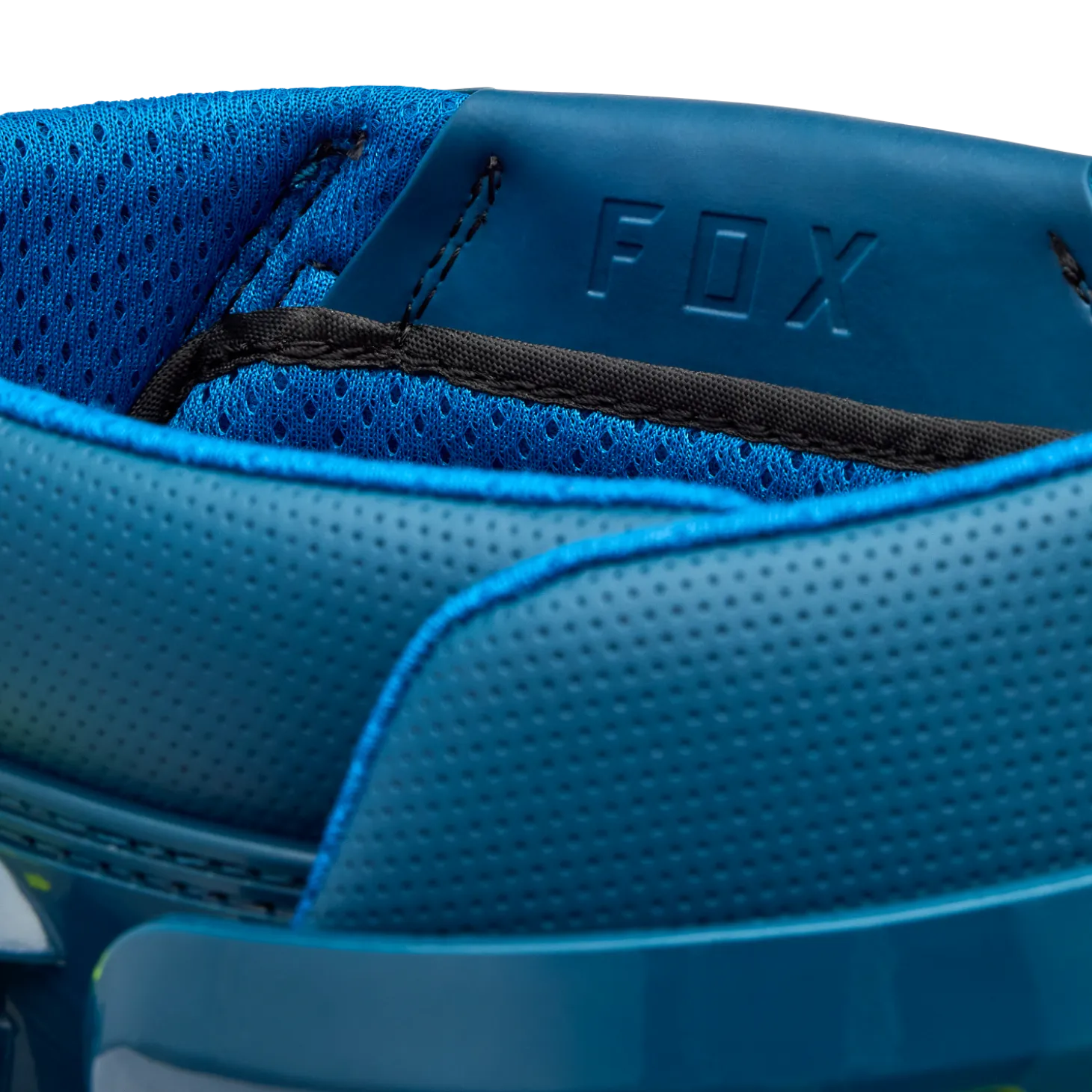 Instinct Boots